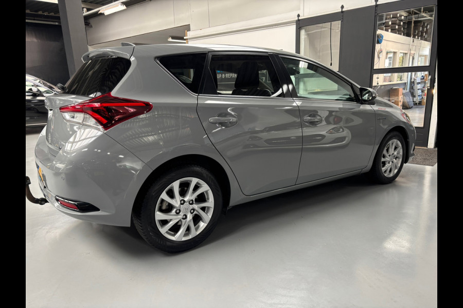Toyota Auris 1.8 Hybrid Energy Plus / Navigatie / Trekhaak