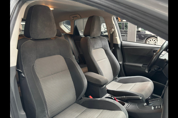 Toyota Auris 1.8 Hybrid Energy Plus / Navigatie / Trekhaak