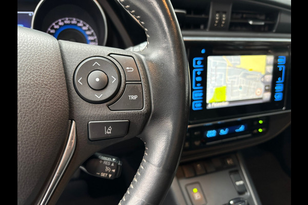 Toyota Auris 1.8 Hybrid Energy Plus / Navigatie / Trekhaak