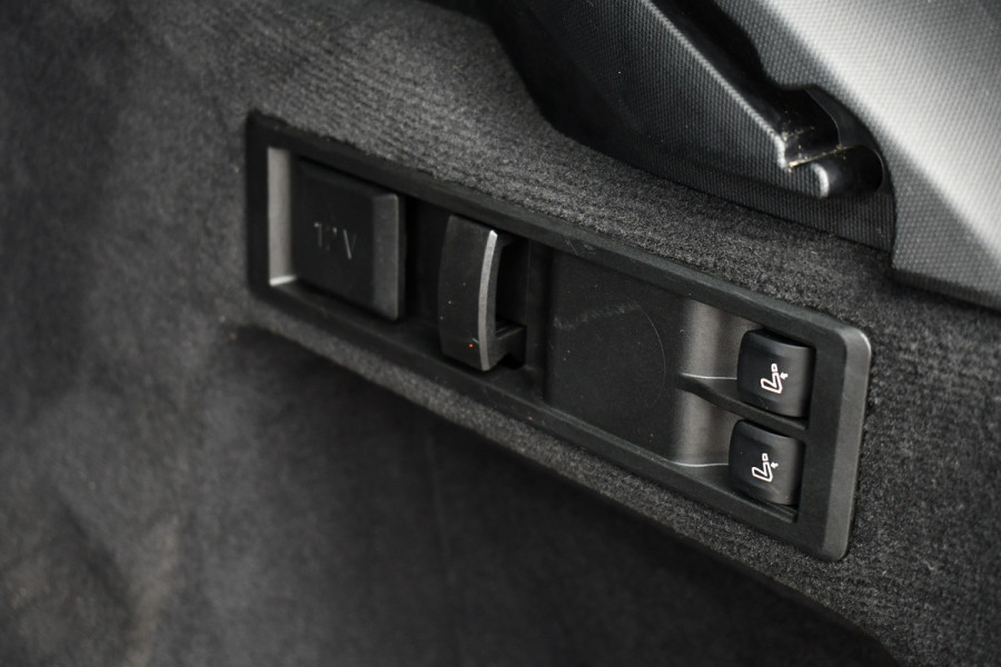 BMW 3 Serie Touring 330e M-Sport Pro Pano M-zetels ACC HUD HiFi 19inch