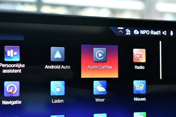 BMW 3 Serie Touring 330e M-Sport Pro Pano M-zetels ACC HUD HiFi 19inch