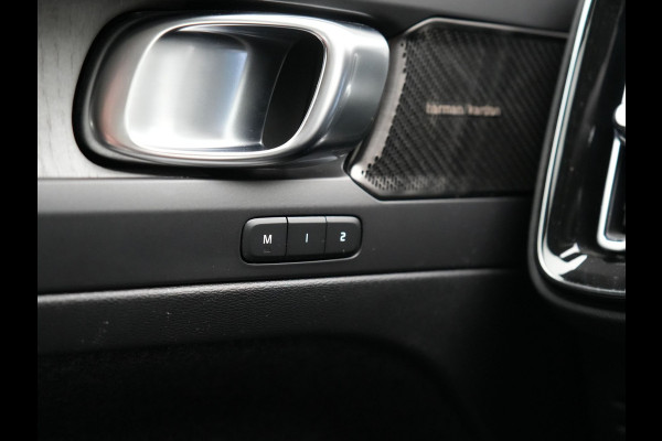 Volvo XC40 T5 Recharge Inscription PHEV 263pk Dealer O.H. | Trekhaak Af Fabriek | Adaptive Cruise | Camera | Harman / Kardon | Lederen Sportstoelen Memory & Verwarmd | Stuur Verwarmd | Keyless | Apple Carplay | Navigatie | DAB | Plug In Hybrid