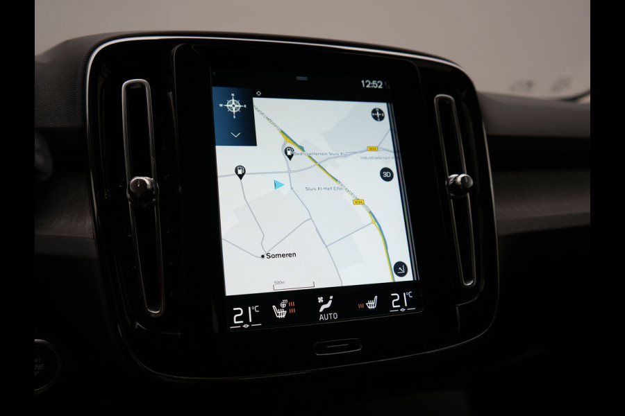 Volvo XC40 T5 Recharge Inscription PHEV 263pk Dealer O.H. | Trekhaak Af Fabriek | Adaptive Cruise | Camera | Harman / Kardon | Lederen Sportstoelen Memory & Verwarmd | Stuur Verwarmd | Keyless | Apple Carplay | Navigatie | DAB | Plug In Hybrid