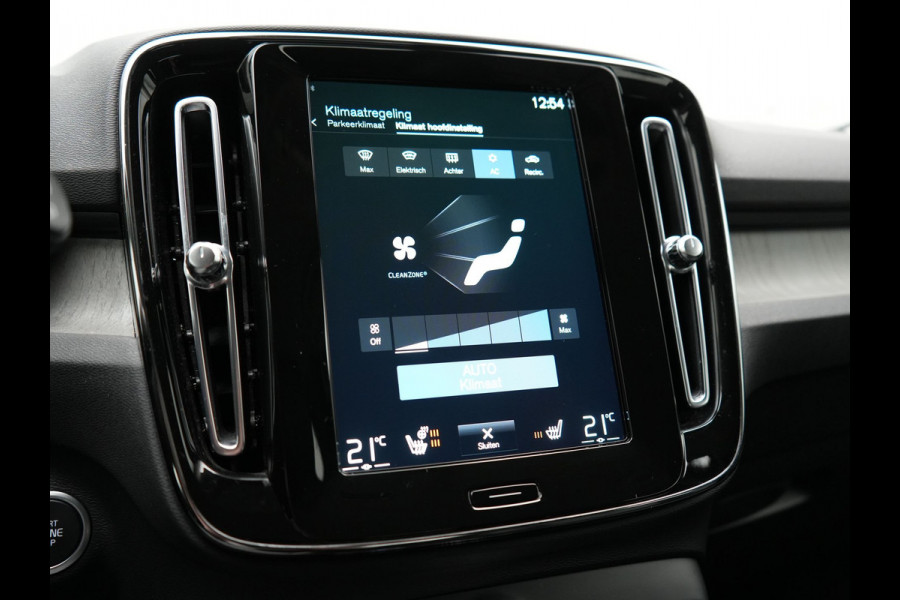 Volvo XC40 T5 Recharge Inscription PHEV 263pk Dealer O.H. | Trekhaak Af Fabriek | Adaptive Cruise | Camera | Harman / Kardon | Lederen Sportstoelen Memory & Verwarmd | Stuur Verwarmd | Keyless | Apple Carplay | Navigatie | DAB | Plug In Hybrid