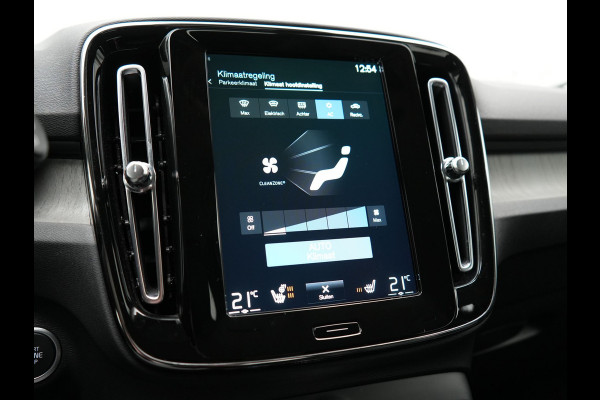 Volvo XC40 T5 Recharge Inscription PHEV 263pk Dealer O.H. | Trekhaak Af Fabriek | Adaptive Cruise | Camera | Harman / Kardon | Lederen Sportstoelen Memory & Verwarmd | Stuur Verwarmd | Keyless | Apple Carplay | Navigatie | DAB | Plug In Hybrid