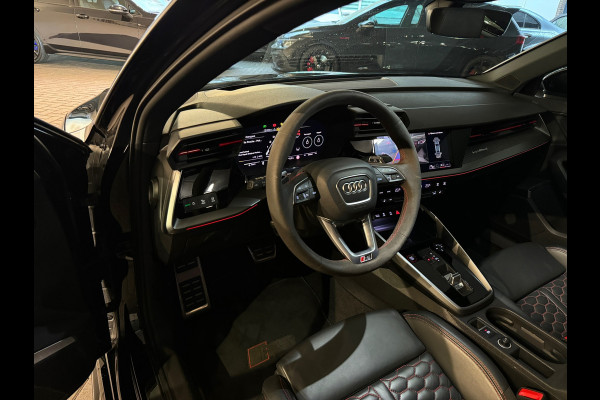 Audi RS3 Limousine 2.5 TFSI quattro Pano|Ceramic|HuD|B&O|VOL