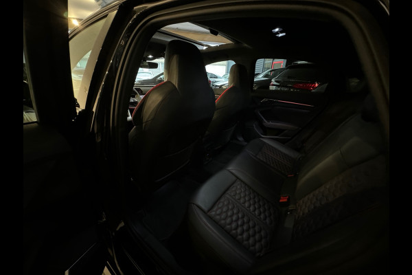 Audi RS3 Limousine 2.5 TFSI quattro Pano|Ceramic|HuD|B&O|VOL