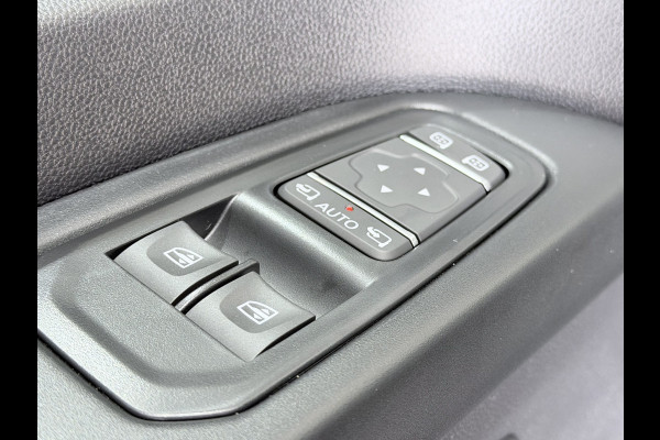 Renault Trafic 2.0 Blue DCI 150 PK AUT / NEXT LEVEL / Navi / Camera / Trekhaak / Led