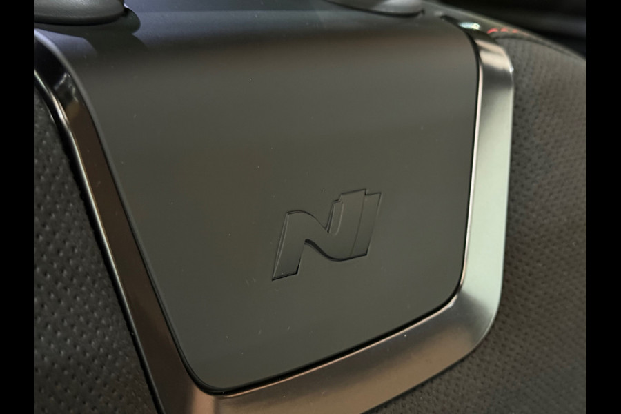 Hyundai Tucson 1.6 T-GDI 150pk N Line | Pano | Winterpakket | 19inch | Adapt cruise | Camera | Bomvol |