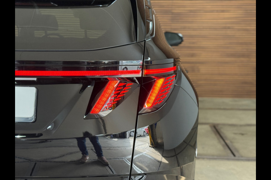 Hyundai Tucson 1.6 T-GDI 150pk N Line | Pano | Winterpakket | 19inch | Adapt cruise | Camera | Bomvol |