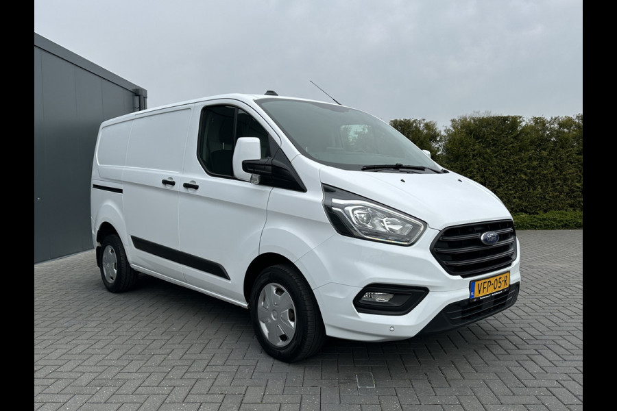 Ford Transit Custom 2.0 TDCI / L1H1 / 1e EIG. / 2.500 KG AHG / CAMERA / TREKHAAK / CRUISE / AIRCO / NAVI / STOELVERW.