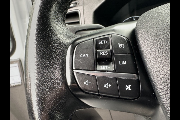 Ford Transit Custom 2.0 TDCI / L1H1 / 1e EIG. / 2.500 KG AHG / CAMERA / TREKHAAK / CRUISE / AIRCO / NAVI / STOELVERW.