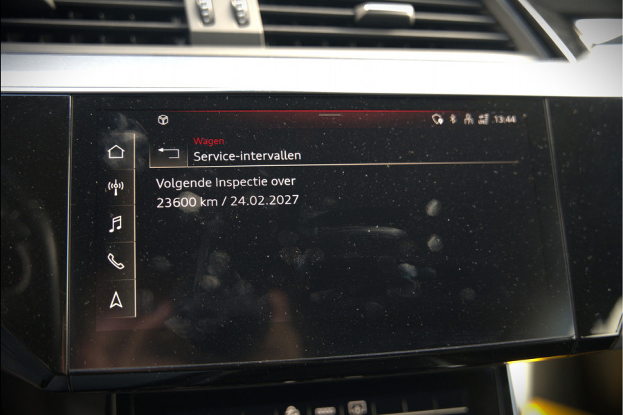 Audi e-tron Sportback 50 quattro S edition 71 kWh S-Line | Panoramadak | Stoelverwarming | Adaptive Cruise Control | Ambiance Verlichting | Memory Seat | Parkeersensoren | Keyless | Apple Carplay