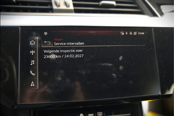 Audi e-tron Sportback 50 quattro S edition 71 kWh S-Line | Panoramadak | Stoelverwarming | Adaptive Cruise Control | Ambiance Verlichting | Memory Seat | Parkeersensoren | Keyless | Apple Carplay