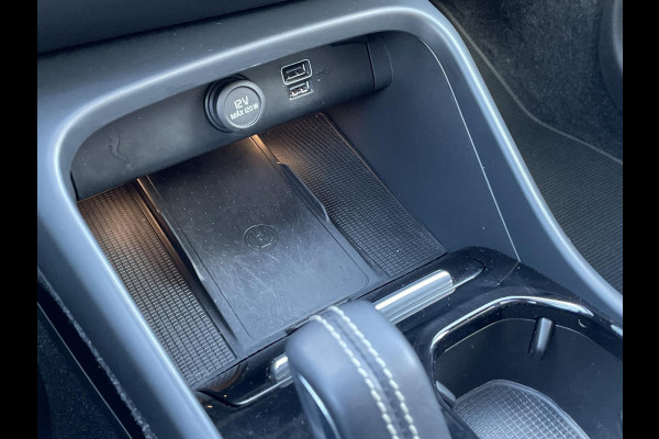 Volvo XC40 1.5 T3 R-Design | Schuifkantel dak | Leder