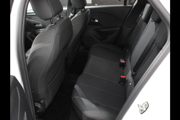 Opel Corsa 1.2 Turbo Sport Edition | Climate control | Cruise control | Panoramadak | Achteruitrijcamera | Parkeersensoren | Stuurverwarming | Stoelverwarming | Apple Carplay/ Android Auto