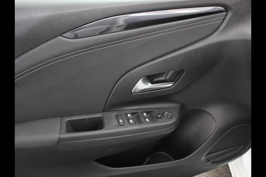 Opel Corsa 1.2 Turbo Sport Edition | Climate control | Cruise control | Panoramadak | Achteruitrijcamera | Parkeersensoren | Stuurverwarming | Stoelverwarming | Apple Carplay/ Android Auto