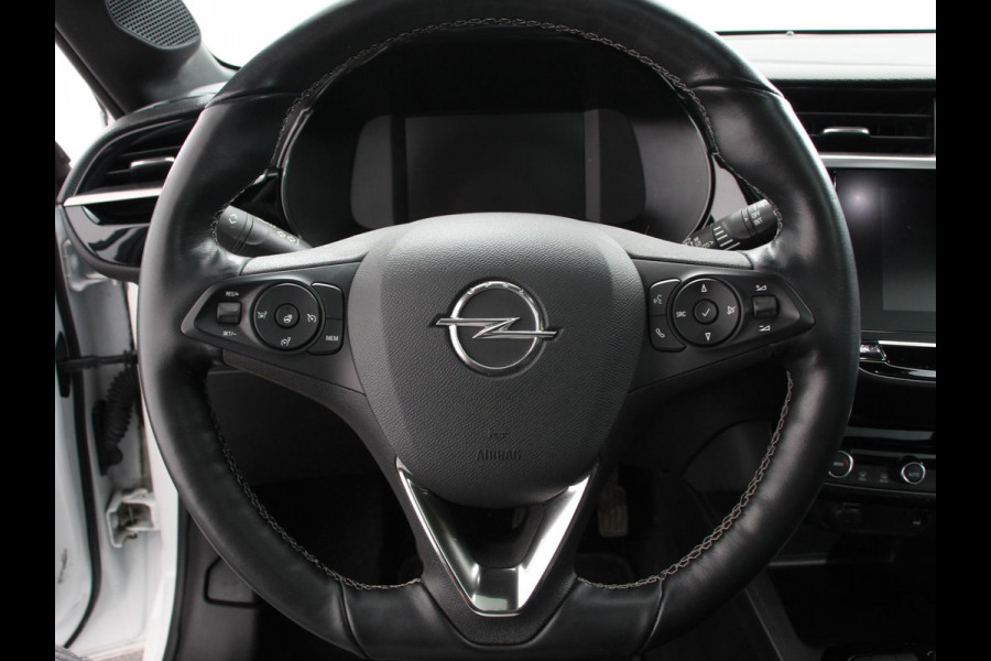 Opel Corsa 1.2 Turbo Sport Edition | Climate control | Cruise control | Panoramadak | Achteruitrijcamera | Parkeersensoren | Stuurverwarming | Stoelverwarming | Apple Carplay/ Android Auto