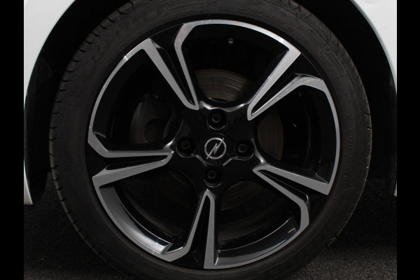 Opel Corsa 1.2 Turbo Sport Edition | Climate control | Cruise control | Panoramadak | Achteruitrijcamera | Parkeersensoren | Stuurverwarming | Stoelverwarming | Apple Carplay/ Android Auto