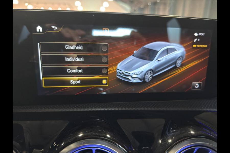 Mercedes-Benz CLA-Klasse AMG 35 4MATIC Premium Plus | Panoramadak | Burmester | Geheugen L+R | 360 Camera | Nightpakket | 19"|