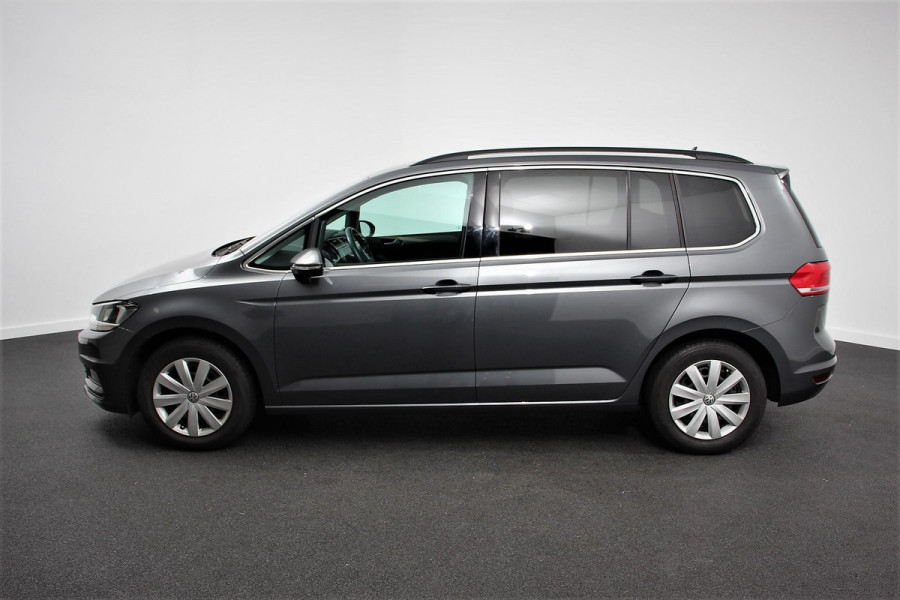 Volkswagen Touran 1.5 TSI 150pk DSG Comfortline 7p | Navigatie | Apple Carplay/Android Auto | Climate Control | Cruise Control Adaptive | Stoelverwarming | Parkeer sensoren