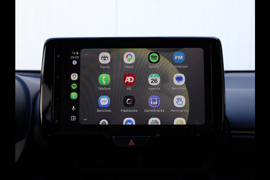 Toyota Yaris Cross 1.5 Hybrid Adventure | Head-Up | Half Leder | Dodehoek