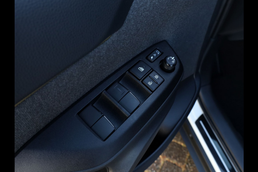 Toyota Yaris Cross 1.5 Hybrid Adventure | Head-Up | Half Leder | Dodehoek