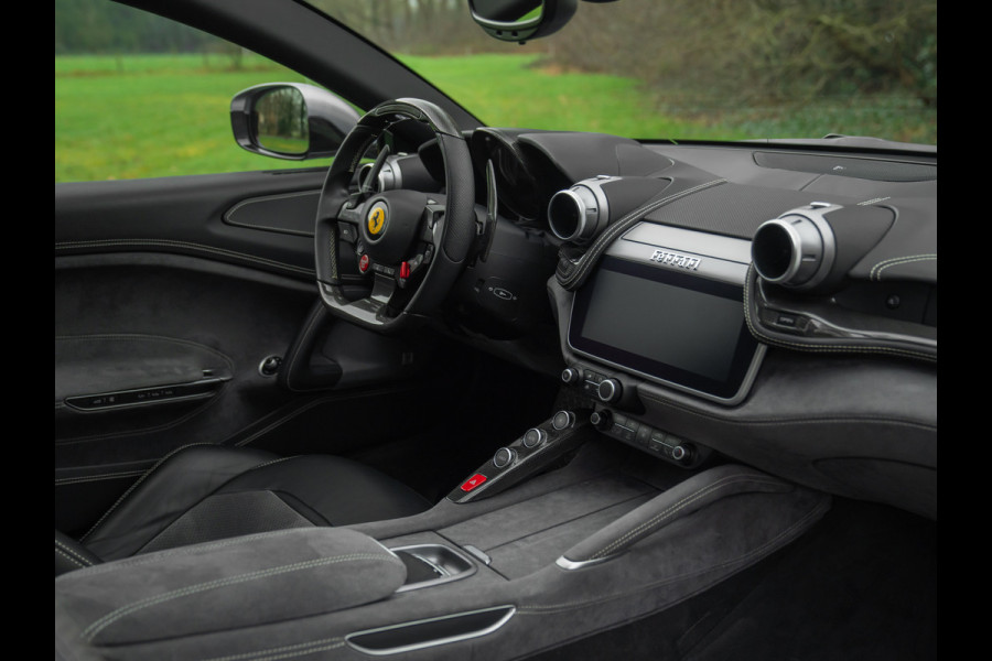 Ferrari GTC4Lusso T 3.9 V8 | Pano-dak | JBL | Lift