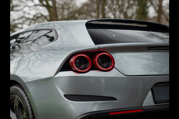 Ferrari GTC4Lusso T 3.9 V8 | Pano-dak | JBL | Lift