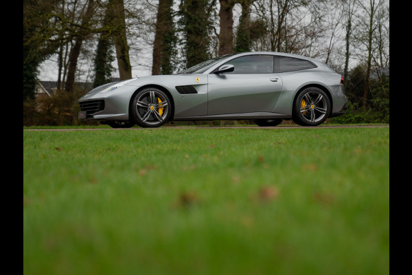 Ferrari GTC4Lusso T 3.9 V8 | Pano-dak | JBL | Lift