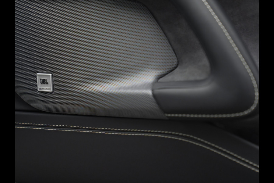 Ferrari GTC4Lusso T 3.9 V8 | Pano-dak | JBL | Lift