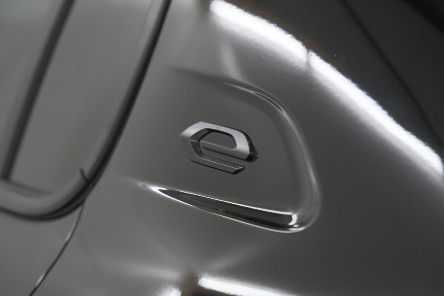 Peugeot e-208 EV Allure 50 kWh | Parkeersensoren | Apple Carplay | Climate Control | 3-fasen