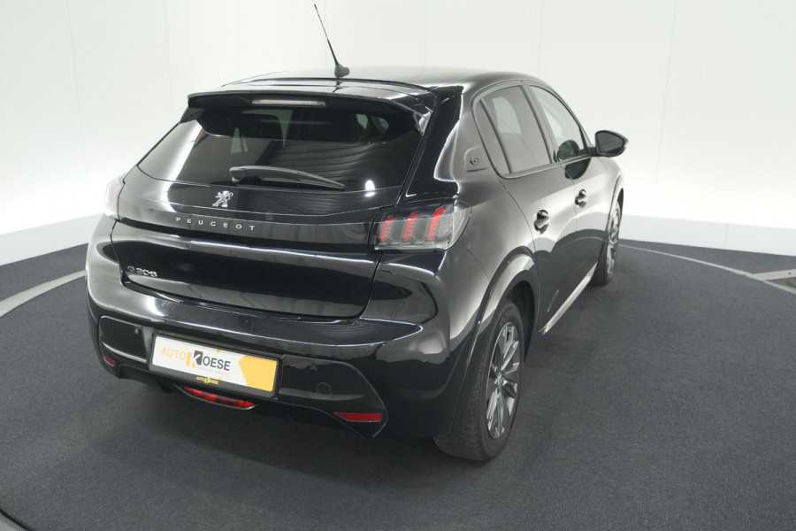 Peugeot e-208 EV Allure 50 kWh | Parkeersensoren | Apple Carplay | Climate Control | 3-fasen