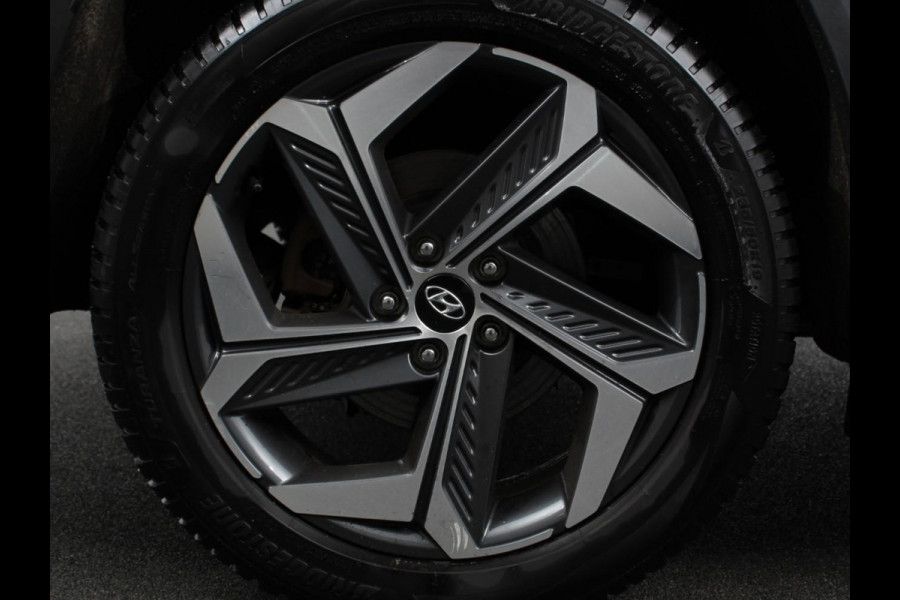 Hyundai Tucson 1.6 T-GDI PHEV Comfort 4WD Climate control Cruise control Parkeersensoren achter Achteruitrij camera Navigatie LED Apple Carplay/ Android Auto