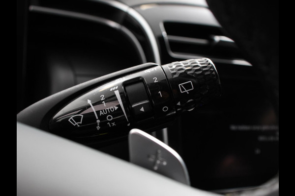 Hyundai Tucson 1.6 T-GDI PHEV Comfort 4WD Climate control Cruise control Parkeersensoren achter Achteruitrij camera Navigatie LED Apple Carplay/ Android Auto