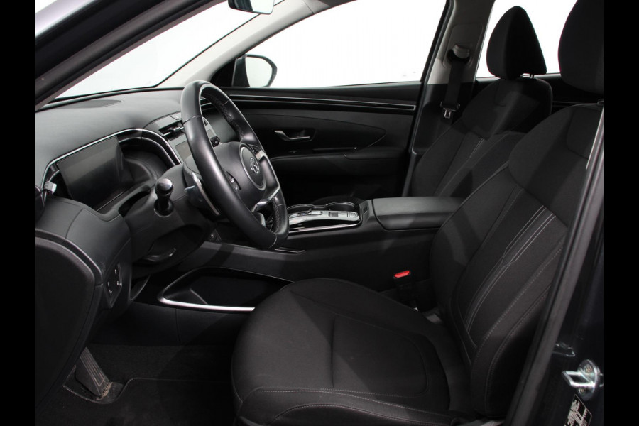 Hyundai Tucson 1.6 T-GDI PHEV Comfort 4WD Climate control Cruise control Parkeersensoren achter Achteruitrij camera Navigatie LED Apple Carplay/ Android Auto