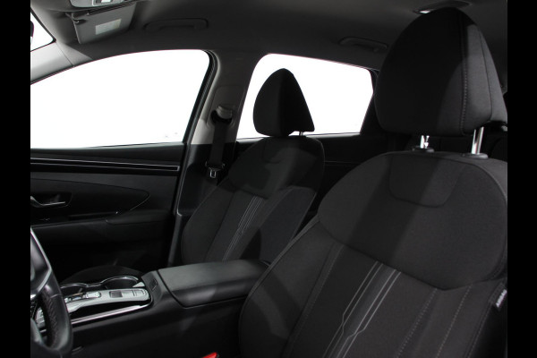 Hyundai Tucson 1.6 T-GDI PHEV Comfort 4WD Climate control Cruise control Parkeersensoren achter Achteruitrij camera Navigatie LED Apple Carplay/ Android Auto