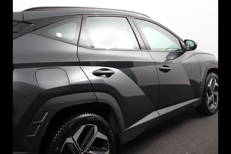 Hyundai Tucson 1.6 T-GDI PHEV Comfort 4WD Climate control Cruise control Parkeersensoren achter Achteruitrij camera Navigatie LED Apple Carplay/ Android Auto