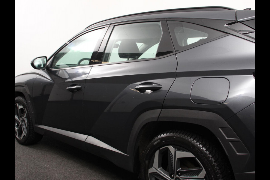Hyundai Tucson 1.6 T-GDI PHEV Comfort 4WD Climate control Cruise control Parkeersensoren achter Achteruitrij camera Navigatie LED Apple Carplay/ Android Auto