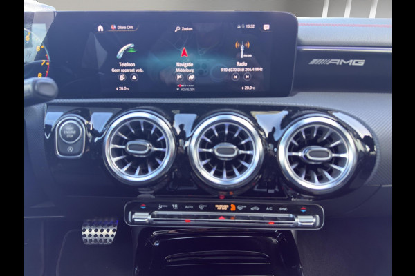 Mercedes-Benz CLA-Klasse AMG 35 4MATIC Premium Plus | Panoramadak | Burmester | Geheugen L+R | 360 Camera | Nightpakket | 19"|