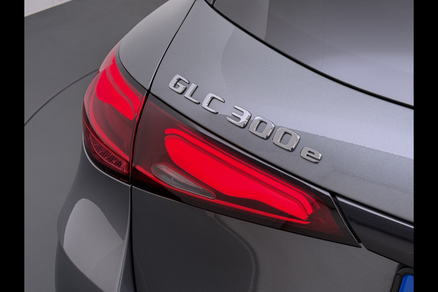 Mercedes-Benz GLC 300 e 4MATIC AMG Line | Trekhaak Memory Sound Distronic