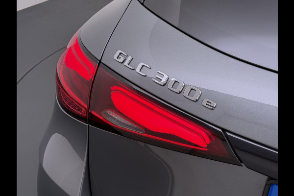 Mercedes-Benz GLC 300 e 4MATIC AMG Line | Trekhaak Memory Sound Distronic