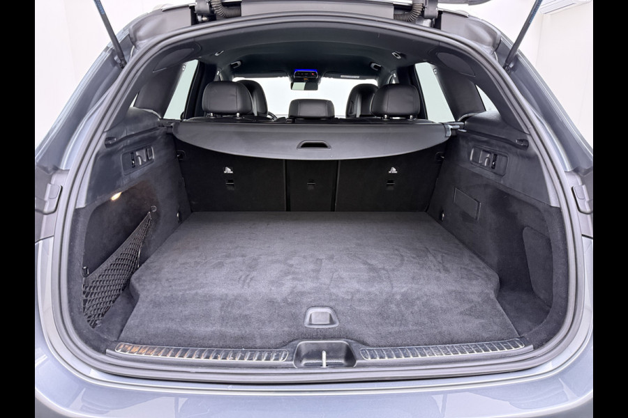 Mercedes-Benz GLC 300 e 4MATIC AMG Line | Trekhaak Memory Sound Distronic