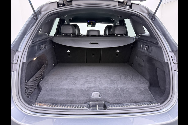 Mercedes-Benz GLC 300 e 4MATIC AMG Line | Trekhaak Memory Sound Distronic