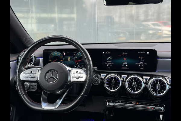 Mercedes-Benz CLA-Klasse 180 AMG LINE Night|Pano|Sfeer|Memory|Dealer onderhouden