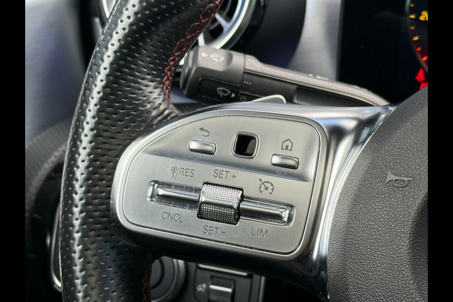 Mercedes-Benz CLA-Klasse 180 AMG LINE Night|Pano|Sfeer|Memory|Dealer onderhouden