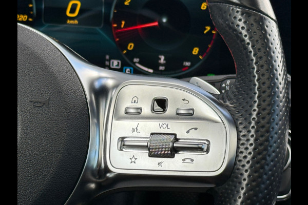 Mercedes-Benz CLA-Klasse 180 AMG LINE Night|Pano|Sfeer|Memory|Dealer onderhouden