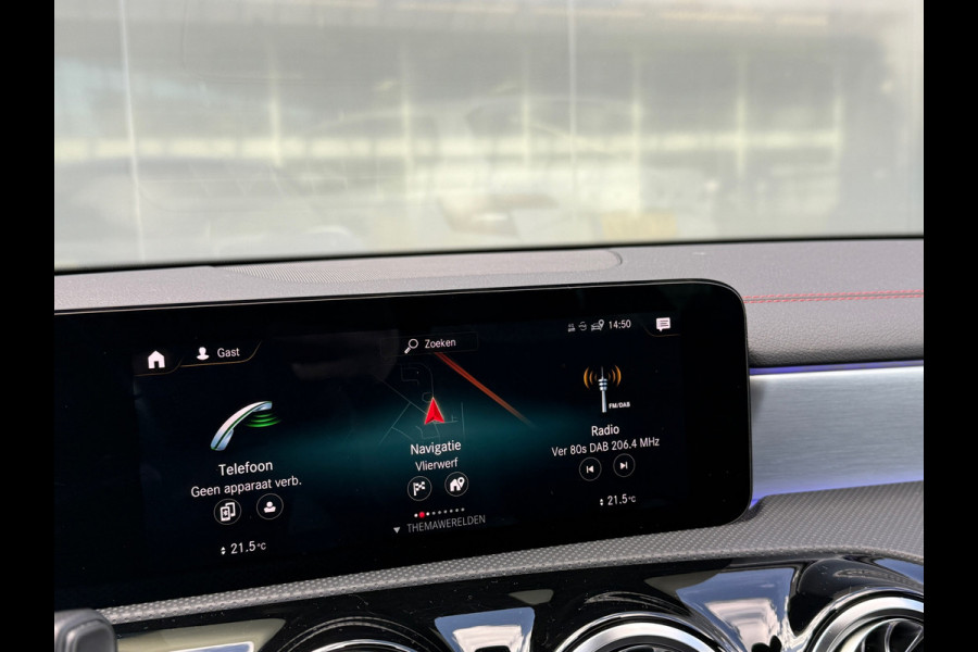 Mercedes-Benz CLA-Klasse 180 AMG LINE Night|Pano|Sfeer|Memory|Dealer onderhouden