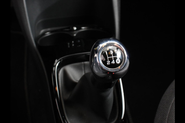 Peugeot 108 1.0 e-VTi Style | Navigatie | Android Auto | Airco | Camera | Stoelverwarming | Extra Getint Glas | 5 drs