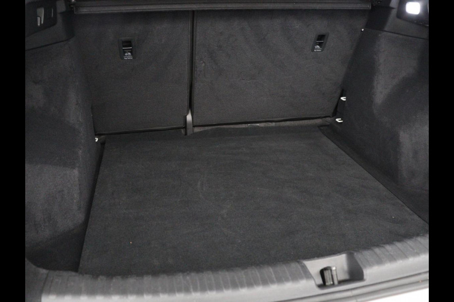 Audi Q4 e-tron 35 Launch edition 55 kWh | SOH 91% | Warmtepomp | Stoelverwarming | Carplay | Full LED | 19'' | Navigatie | PDC